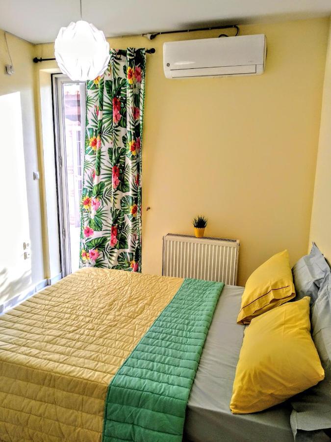 Demy'S Apartment Лаврион Экстерьер фото