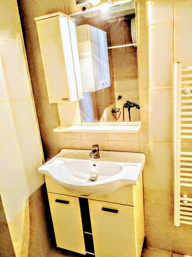 Demy'S Apartment Лаврион Экстерьер фото