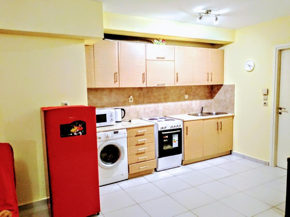 Demy'S Apartment Лаврион Экстерьер фото